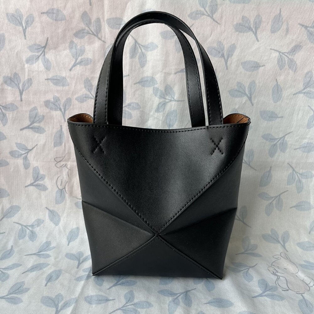 Loewe Puzzle Fold Tote Mini In Black Shiny Calfskin - Picture 2 of 8